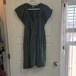 Old Navy Olive Green V-Neck Tiered Short Sleeve Dress